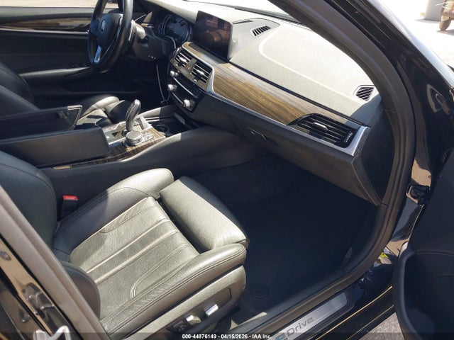 WBAJA9C57KB389155 BMW 530e Iperformance