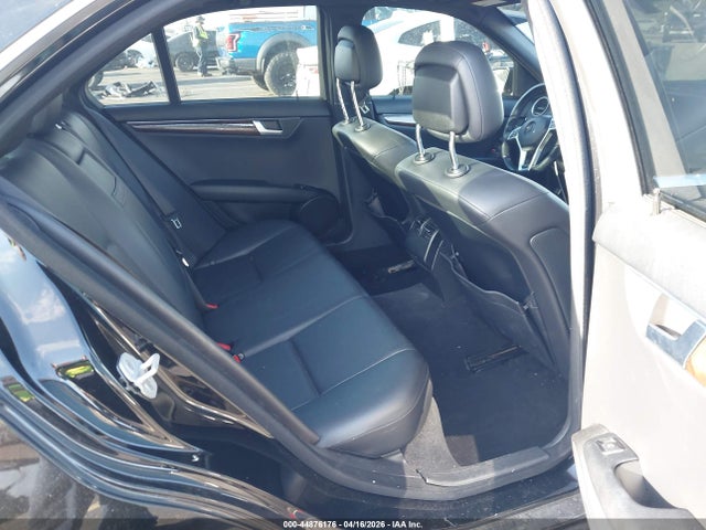 44876176 :رقم المزاد ، WDDGF4HB9EA950004 vin ، 2014 Mercedes-benz C 250 Sport مزاد بيع