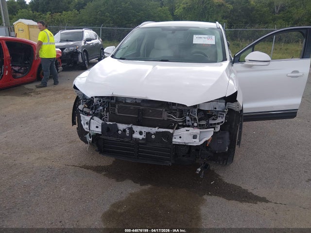 2019 Lincoln Mkc Select მანქანა იყიდება აუქციონზე, vin: 5LMCJ2C91KUL53271, აუქციონის ნომერი: 44876199