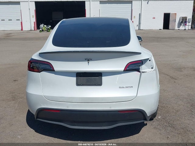 7SAYGDEF6NF469494 Tesla Model Y Performance Dual Motor All-wheel Drive