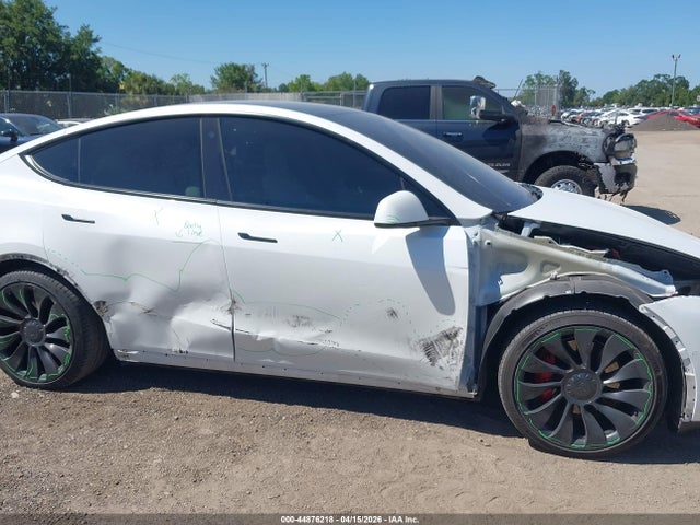 7SAYGDEF6NF469494 Tesla Model Y Performance Dual Motor All-wheel Drive