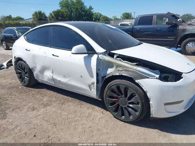 7SAYGDEF6NF469494 Tesla Model Y Performance Dual Motor All-wheel Drive