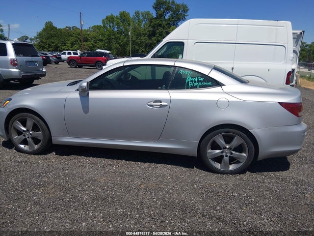 2011 Lexus Is 250c მანქანა იყიდება აუქციონზე, vin: JTHFF2C29B2517031, აუქციონის ნომერი: 44876277