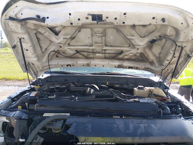 44876288 :رقم المزاد ، 1FD8X3HT0EEA66407 vin ، 2014 Ford F-350 Chassis Xl مزاد بيع