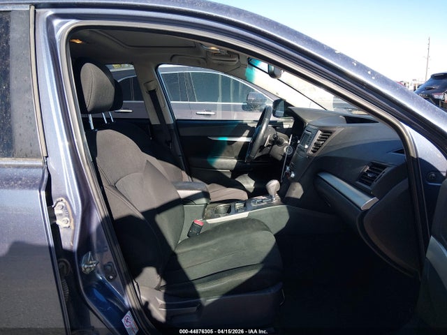 44876305 :رقم المزاد ، 4S4BRBDC5E3276898 vin ، 2014 Subaru Outback 2.5i Premium مزاد بيع