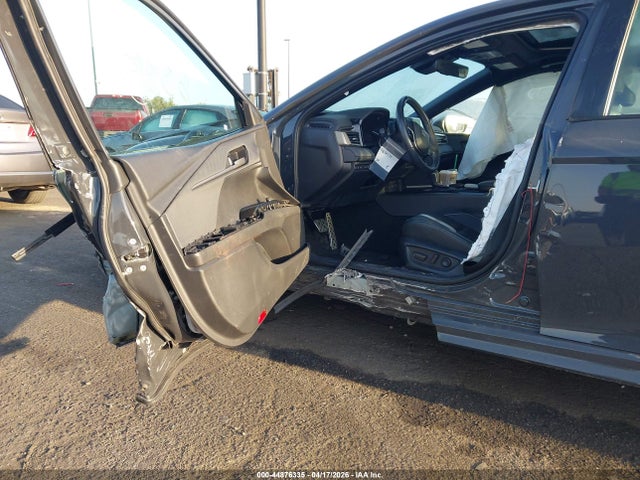 4T1DBADK1SU011044 Toyota CAMRY SE