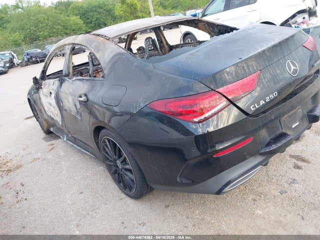 2022 Mercedes-benz Cla 250 Coupe მანქანა იყიდება აუქციონზე, vin: W1K5J4GB3NN311861, აუქციონის ნომერი: 44876362