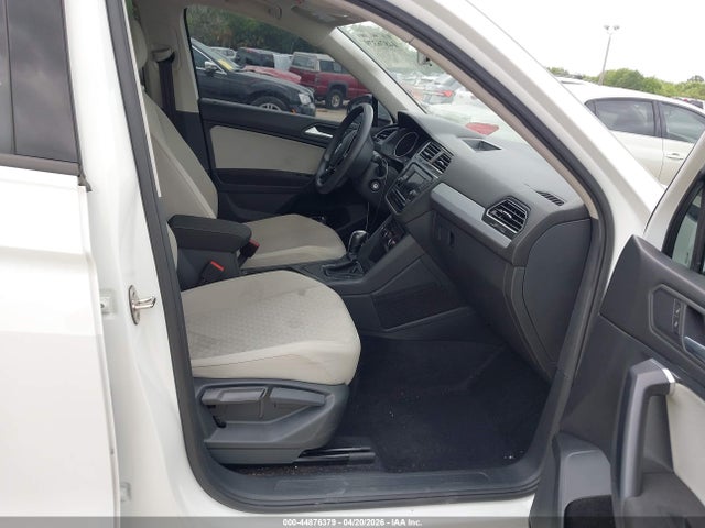44876379 :رقم المزاد ، 3VV1B7AX7MM066455 vin ، 2021 Volkswagen Tiguan 2.0t S مزاد بيع