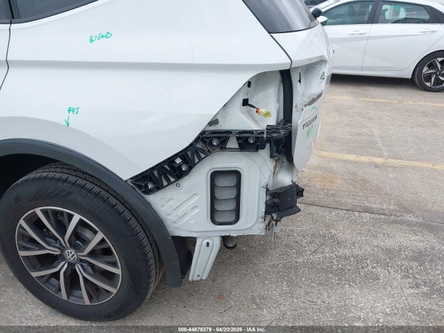 44876379 :رقم المزاد ، 3VV1B7AX7MM066455 vin ، 2021 Volkswagen Tiguan 2.0t S مزاد بيع
