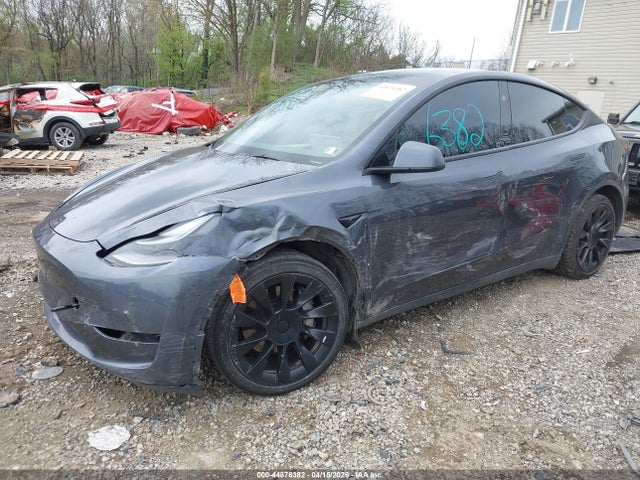 Продажа на аукционе авто 2023 Tesla Model Y Awd/long Range Dual Motor All-wheel Drive, vin: 7SAYGAEE9PF964944, номер лота: 44876382