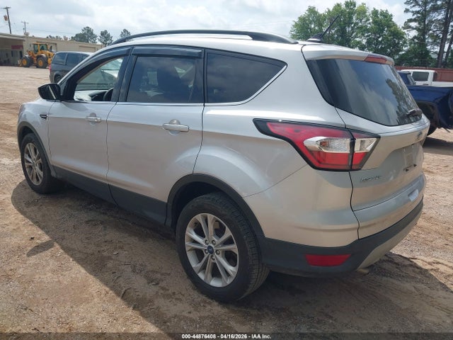 1FMCU9GD7JUC34429 Ford ESCAPE SE
