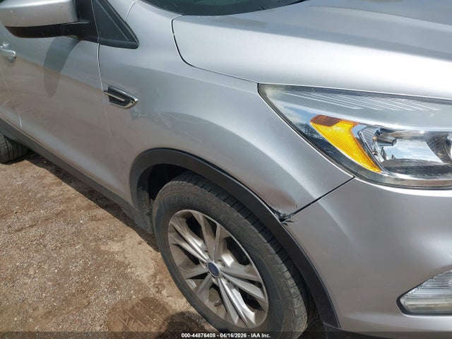 1FMCU9GD7JUC34429 Ford ESCAPE SE