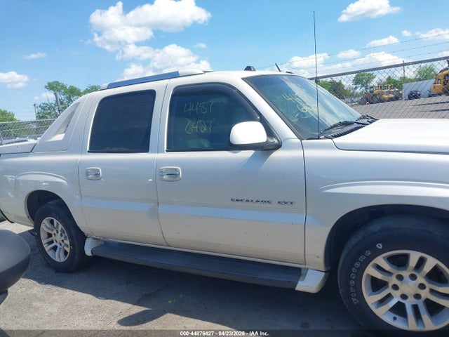2004 Cadillac Escalade Ext Standard მანქანა იყიდება აუქციონზე, vin: 3GYEK62N24G213796, აუქციონის ნომერი: 44876427