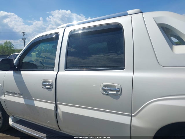 2004 Cadillac Escalade Ext Standard მანქანა იყიდება აუქციონზე, vin: 3GYEK62N24G213796, აუქციონის ნომერი: 44876427