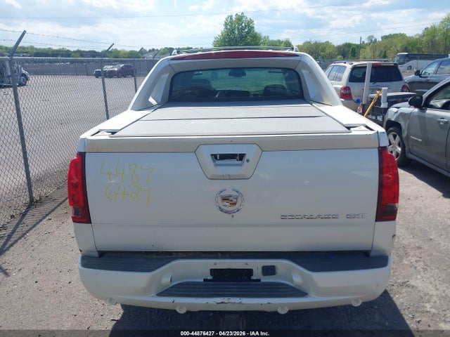 2004 Cadillac Escalade Ext Standard მანქანა იყიდება აუქციონზე, vin: 3GYEK62N24G213796, აუქციონის ნომერი: 44876427