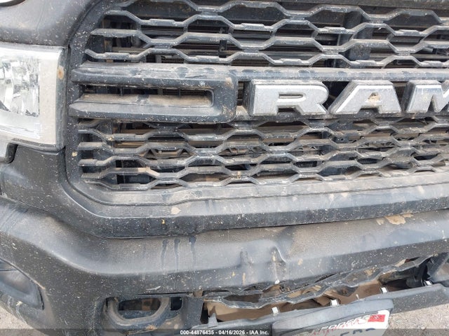 3C63RRAL8NG333556 RAM 3500 Tradesman 4x4 8&#039; Box