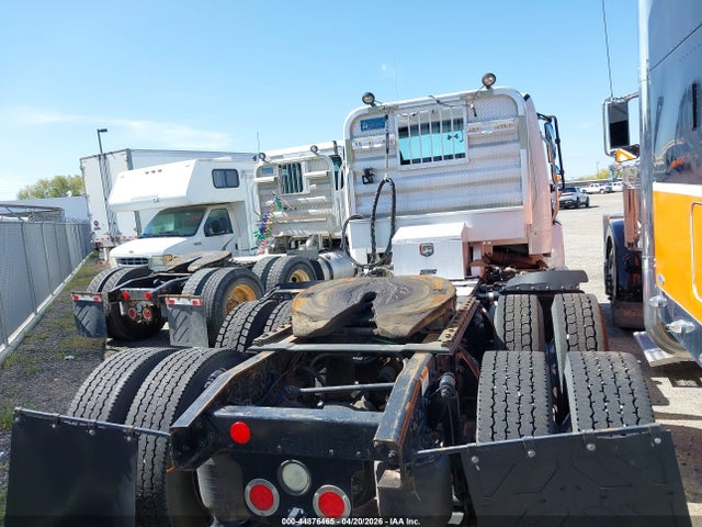 Продажа на аукционе авто 2016 Freightliner M2 112 Medium Duty, vin: 1FUJC5DV7GHHT7654, номер лота: 44876465