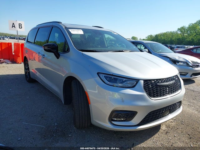 2026 CHRYSLER PACIFICA 2C4RC1GG7TR162161 Photo 0