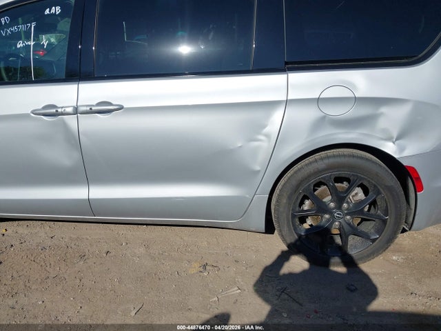 2026 CHRYSLER PACIFICA 2C4RC1GG7TR162161 Photo 5