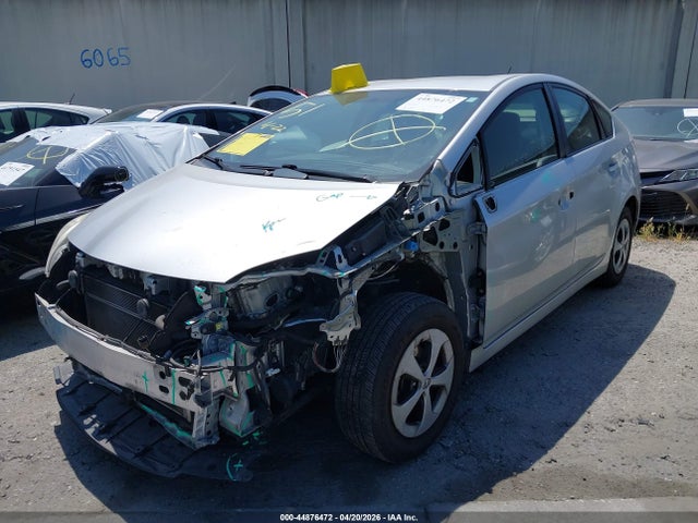 2013 TOYOTA PRIUS JTDKN3DUXD1634067 Photo 1