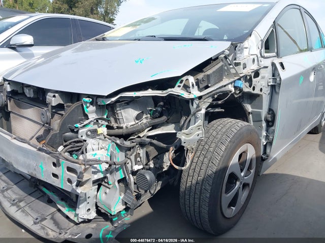 2013 TOYOTA PRIUS JTDKN3DUXD1634067 Photo 5