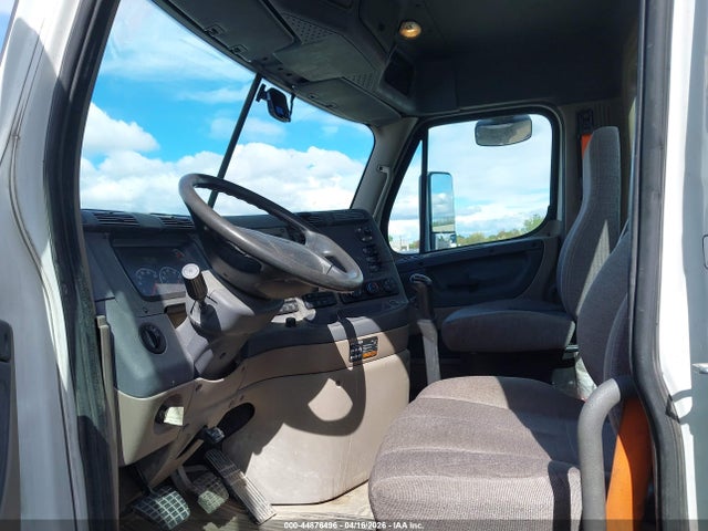 Freightliner Cascadia 125 2014 3AKJGEDV0ESFR1021 Image 5
