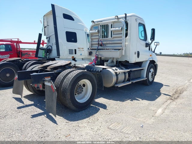 2014 Freightliner Cascadia 113 მანქანა იყიდება აუქციონზე, vin: 3AKBGBDV2ESFW7984, აუქციონის ნომერი: 44876500