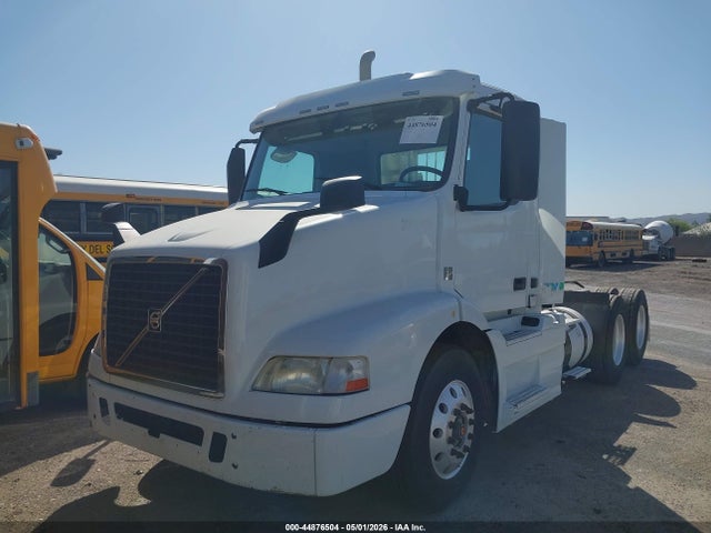 4V4MC9EG6JN996531 Volvo VNM
