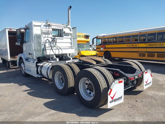 4V4MC9EG6JN996531 Volvo VNM