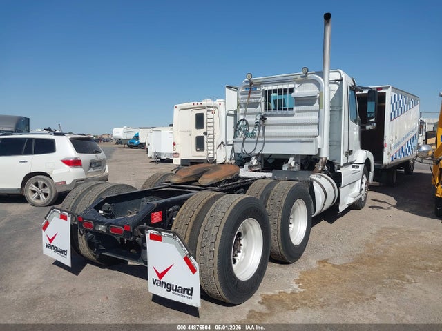 4V4MC9EG6JN996531 Volvo VNM