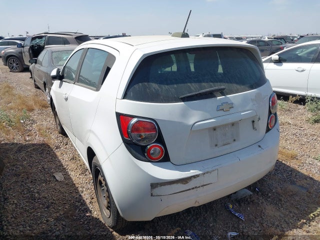 1G1JA6SH5F4200843 Chevrolet Sonic Ls Auto
