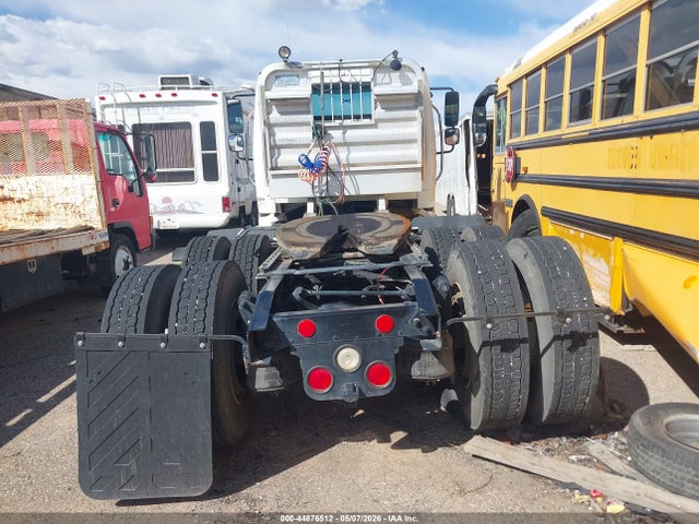 Freightliner M2 112 Medium Duty 2014 1FUJC5DV6EHFZ4063 Image 20
