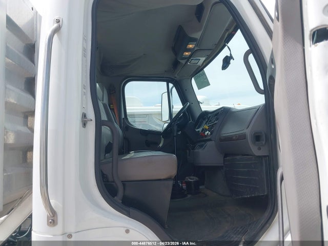 Freightliner M2 112 Medium Duty 2014 1FUJC5DV6EHFZ4063 Image 5