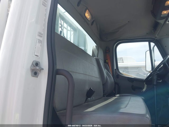Freightliner M2 112 Medium Duty 2014 1FUJC5DV6EHFZ4063 Image 8