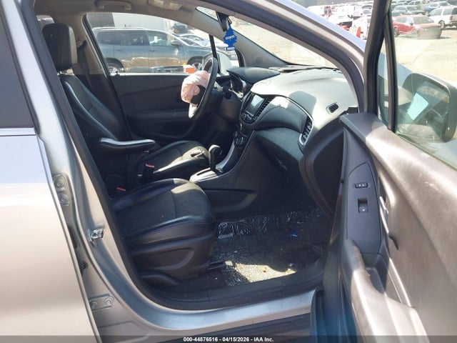 2018 Chevrolet Trax Lt მანქანა იყიდება აუქციონზე, vin: KL7CJLSB8JB599615, აუქციონის ნომერი: 44876516