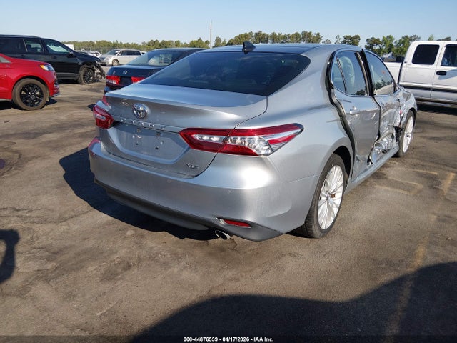 Продажа на аукционе авто 2018 Toyota Camry Xle, vin: 4T1B11HK1JU098236, номер лота: 44876539