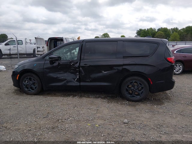 Продаж на аукціоні авто 2022 Chrysler Pacifica Hybrid Touring L, vin: 2C4RC1L72NR134745, номер лоту: 44876549