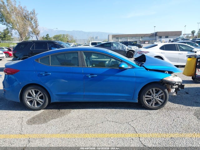 KMHD84LF2HU409246 Hyundai ELANTRA SE