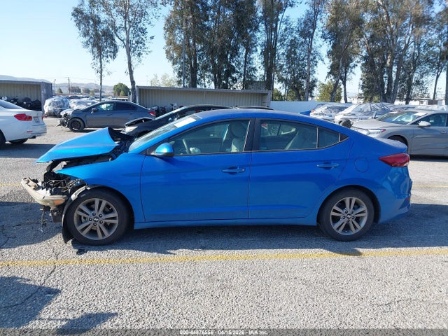 KMHD84LF2HU409246 Hyundai ELANTRA SE