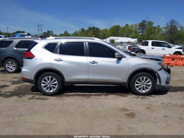 JN8AT2MV5HW016074 Nissan ROGUE SV