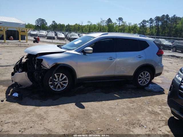 JN8AT2MV5HW016074 Nissan ROGUE SV