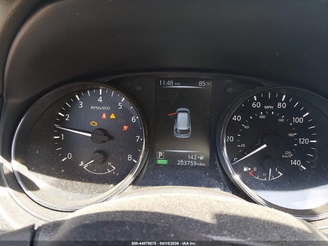 JN8AT2MV5HW016074 Nissan ROGUE SV