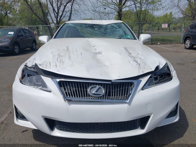 44876592 :رقم المزاد ، JTHCF5C20D5063757 vin ، 2013 Lexus Is 250 مزاد بيع