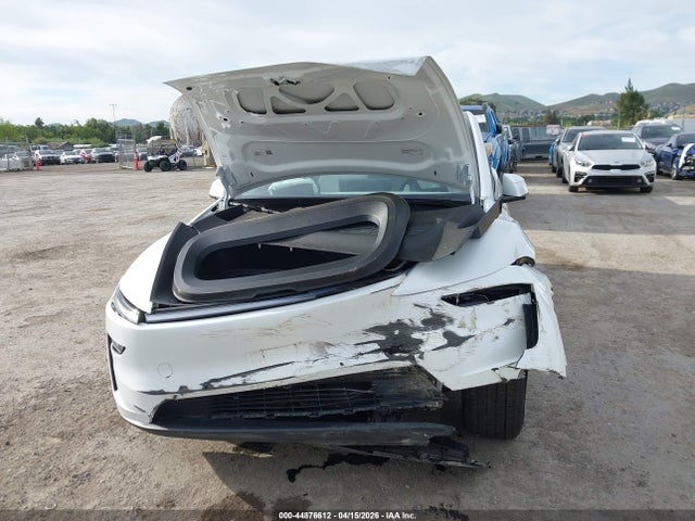 Auction sale of the 2026 Tesla Model Y All-wheel Drive/long Range Launch Series/premium All-wheel Drive, vin: 7SAYGDEE4TF350525, lot number: 44876612