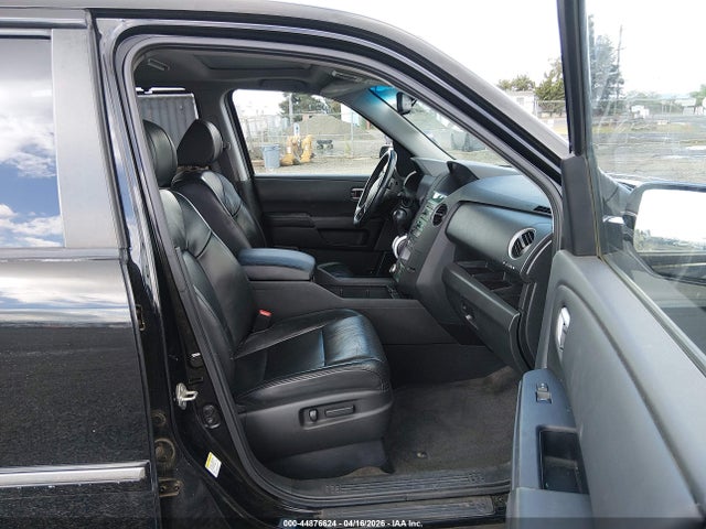 Auction sale of the 2011 Honda Pilot Touring, vin: 5FNYF4H90BB061185, lot number: 44876624
