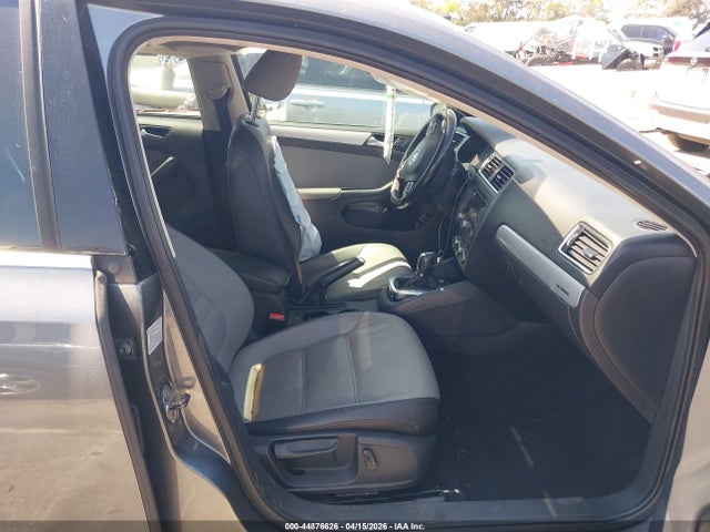 Aukcja sprzedaży 2013 Volkswagen Jetta Hybrid Sel Premium, vin: 3VW637AJ9DM303201, numer aukcji: 44876626
