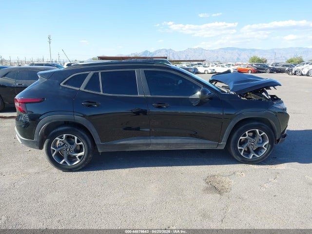 KL77LHEPXSC331421 Chevrolet Trax Fwd Lt