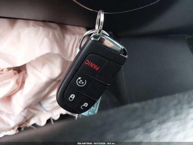 44876648 :رقم المزاد ، 3C4NJDBB2KT787614 vin ، 2019 Jeep Compass Altitude 4x4 مزاد بيع