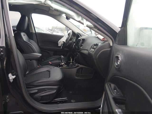 44876648 :رقم المزاد ، 3C4NJDBB2KT787614 vin ، 2019 Jeep Compass Altitude 4x4 مزاد بيع
