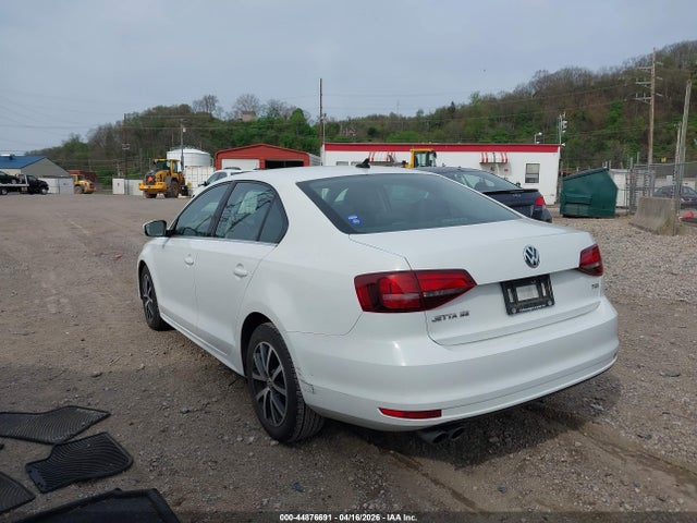 2017 Volkswagen Jetta 1.4t Se მანქანა იყიდება აუქციონზე, vin: 3VWDB7AJ5HM395438, აუქციონის ნომერი: 44876691